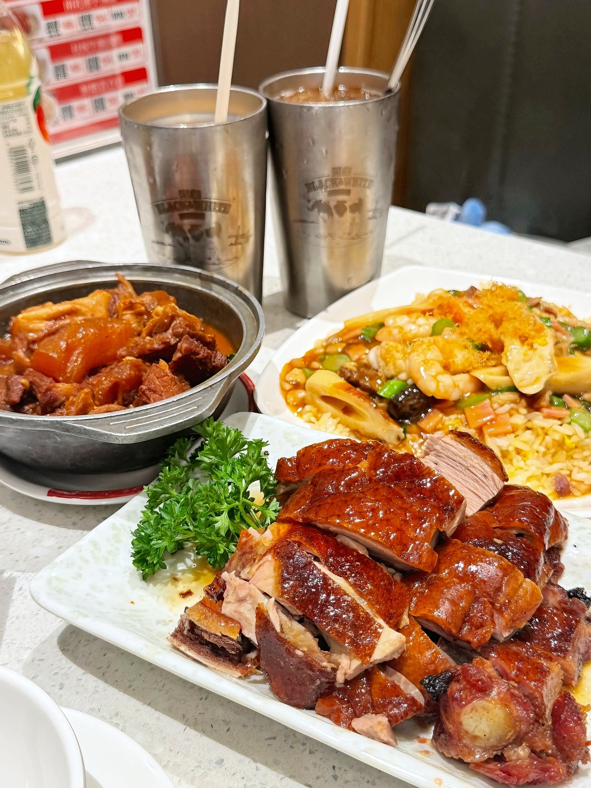 Hong Kong Sun Fat Roast & Tea Restaurant